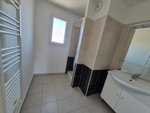 Charger l'image dans la galerie, Sigean, Magnifique appartement T3 avec terrasse