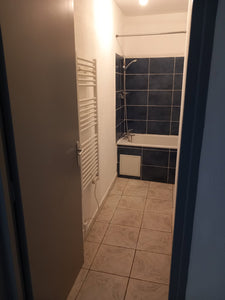 Sigean, Immeuble composé de deux appartements T3 avec terrasse