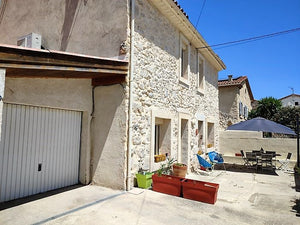 Sigean, maison en pierres T4 avec jardin et garage