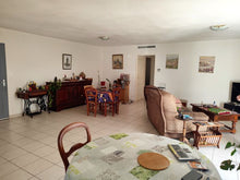 Charger l&#39;image dans la galerie, Sigean, Belle villa plain-pied de type 4 avec garage sur 308m² de jardin
