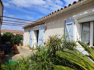 Sigean, Belle villa plain-pied de type 4 avec garage sur 308m² de jardin