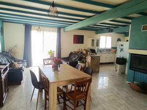 ALBAS, Jolie villa plain-pied 4 faces avec garage et piscine sur 1000m² de terrain