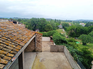 Sigean,Grande maison T9 avec garage, cour et cave en sous-sol