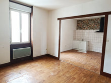 Charger l&#39;image dans la galerie, Sigean,Grande maison T9 avec garage, cour et cave en sous-sol
