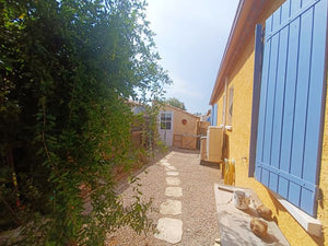 Vinassan, Magnifique villa plain-pied de type 5 avec piscine sur 446m²de terrain