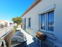 Charger l&#39;image dans la galerie, Port La Nouvelle, grand appartement T4 avec terrasse
