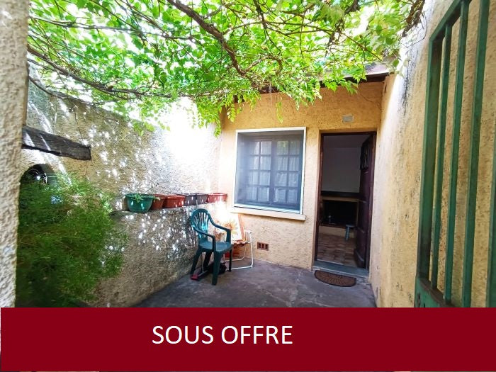Sigean, Jolie maison de village avec jardin et garage