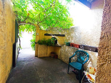 Charger l&#39;image dans la galerie, Sigean, Jolie maison de village avec jardin et garage

