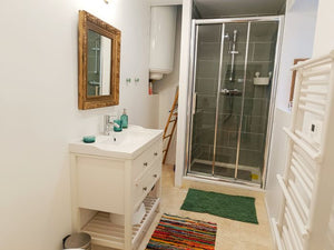 Sigean, Magnifique maison en pierres T5 avec patio