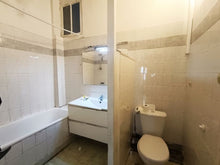 Charger l'image dans la galerie, Sigean, jolie maison de village T4 avec garage
