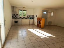 Charger l'image dans la galerie, Sigean, Jolie villa plain-pied T3 avec garage et jardin
