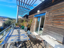 Charger l'image dans la galerie, Sigean, Bel appartement T3 avec terrasse avec vue dégagée

