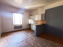 Charger l'image dans la galerie, Sigean, Joli appartement T2
