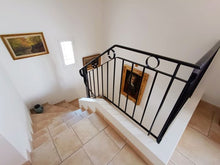 Charger l'image dans la galerie, Fontjoncouse, Élégante villa d'architecte avec piscine chauffée et vue panoramique
