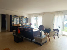 Charger l'image dans la galerie, Sigean, Spacieuse villa T6 avec garage sur 1000m² de terrain
