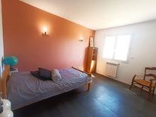 Charger l'image dans la galerie, Sigean, Spacieuse villa T6 avec garage sur 1000m² de terrain
