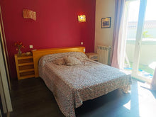 Charger l'image dans la galerie, Sigean, Spacieuse villa T6 avec garage sur 1000m² de terrain
