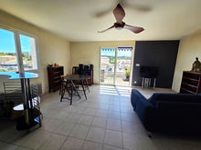 Charger l'image dans la galerie, Sigean, Bel appartement T3 avec terrasse avec vue dégagée
