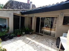 Charger l'image dans la galerie, Roquefort des Corbières, Magnifique maison en pierres avec terrasse et garage
