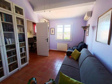 Charger l'image dans la galerie, Sigean, Belle villa T4 sur 419m² de terrain arboré
