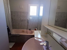 Charger l'image dans la galerie, Sigean, Belle villa T4 sur 419m² de terrain arboré
