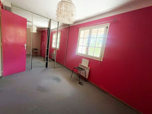 Charger l'image dans la galerie, Sigean, Spacieuse maison de campagne T6 avec dépendances sur 1103m² de terrain
