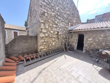 Charger l'image dans la galerie, Sigean, Bel appartement avec terrasse et garage
