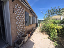 Charger l'image dans la galerie, Sigean, Villa plain-pied T3 avec garage et jardin
