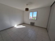 Charger l'image dans la galerie, Sigean, Magnifique appartement T3 avec terrasse
